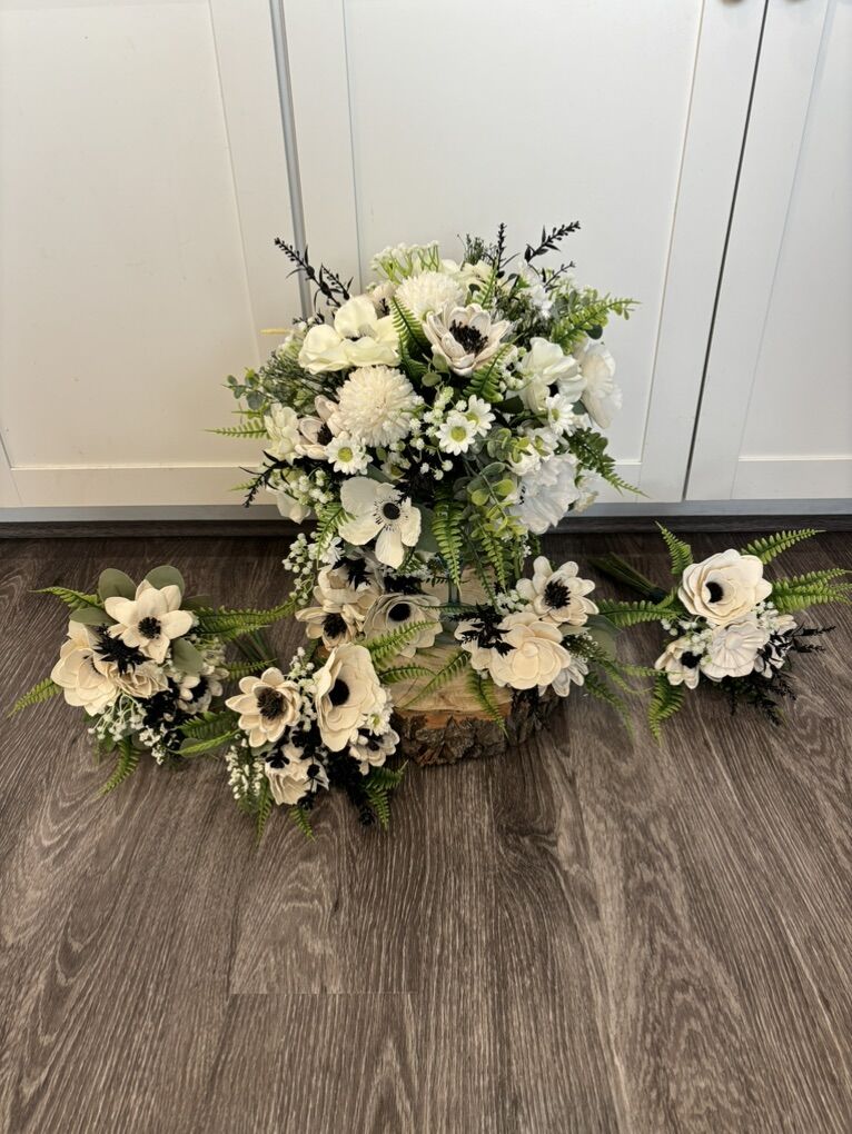 16 Piece Anemone Wedding flower Set