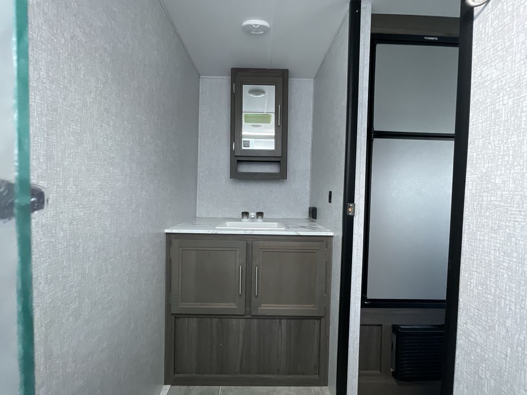 Main image 31