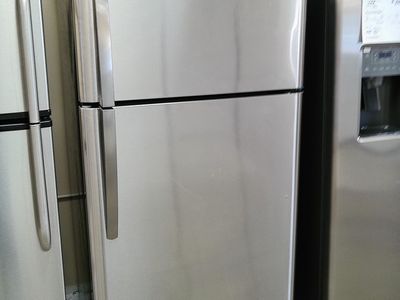 Clean Stainless Steel 18 cf Refrigerator~90 Day Guarantee