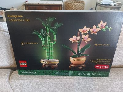 Lego Evergreen Collectors Set