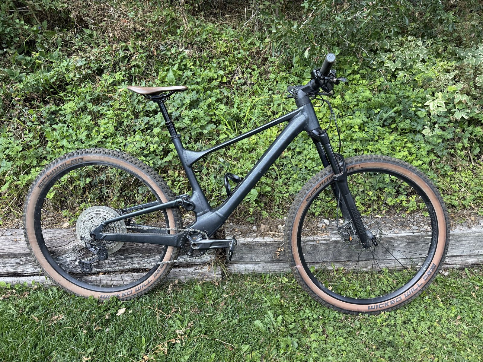 Scott 960 Large Full Suspension Mountain Bike