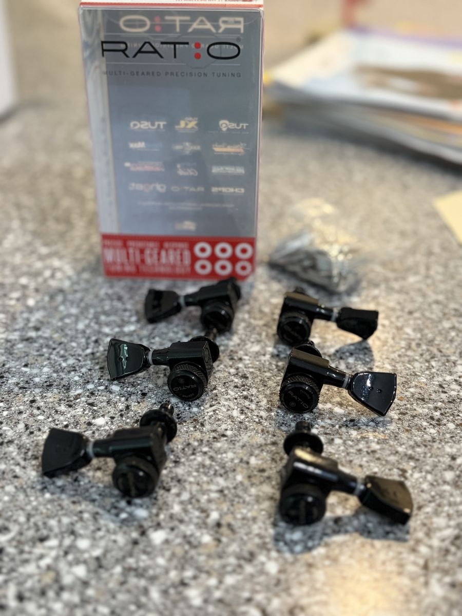 Ratio locking tuners black 3x3