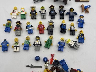 Vintage LEGO Minifigure Lot: Assorted Figures, Western & Police Themes, Horse, and Accessories