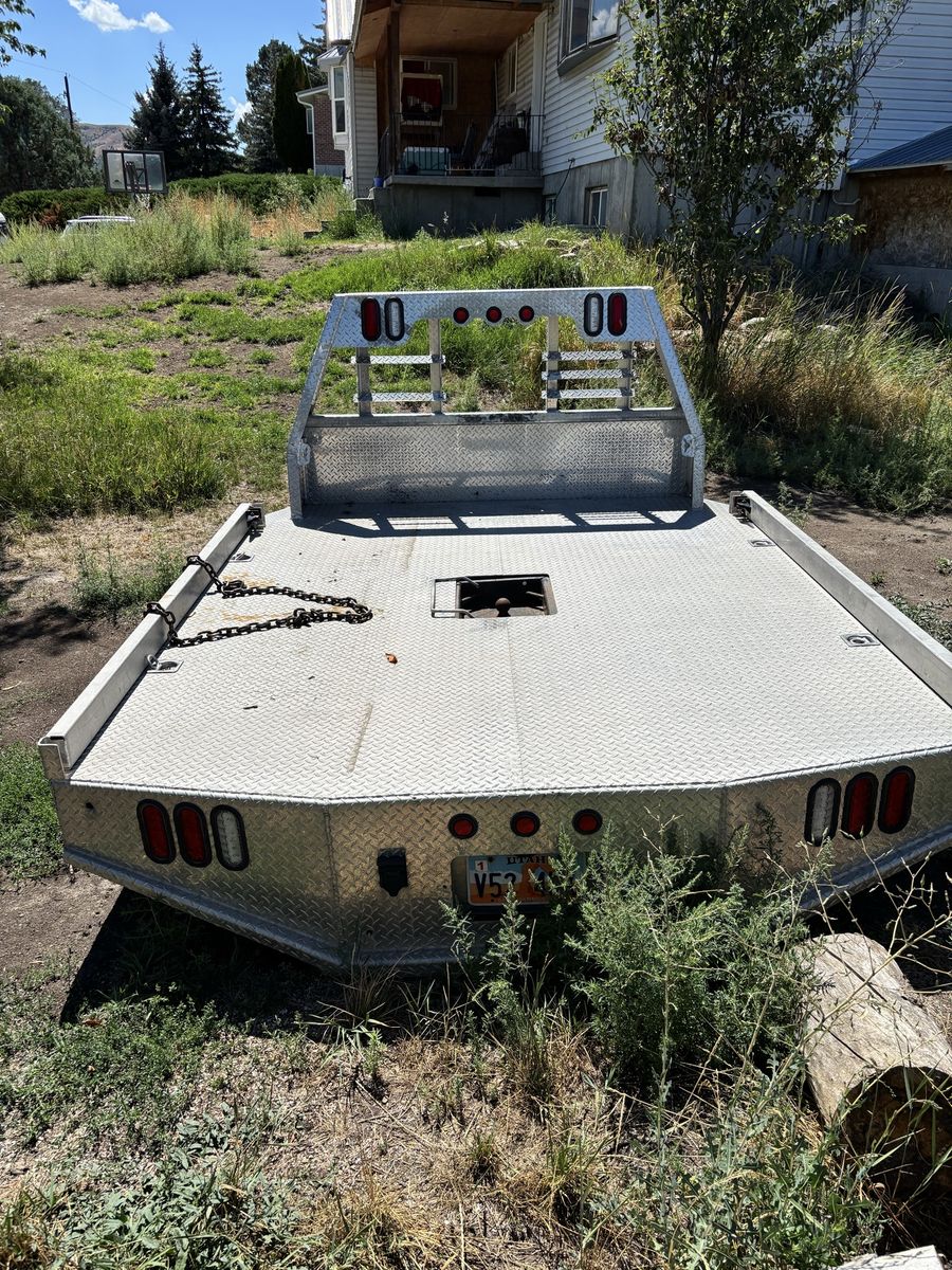 Aluminum dully flatbed