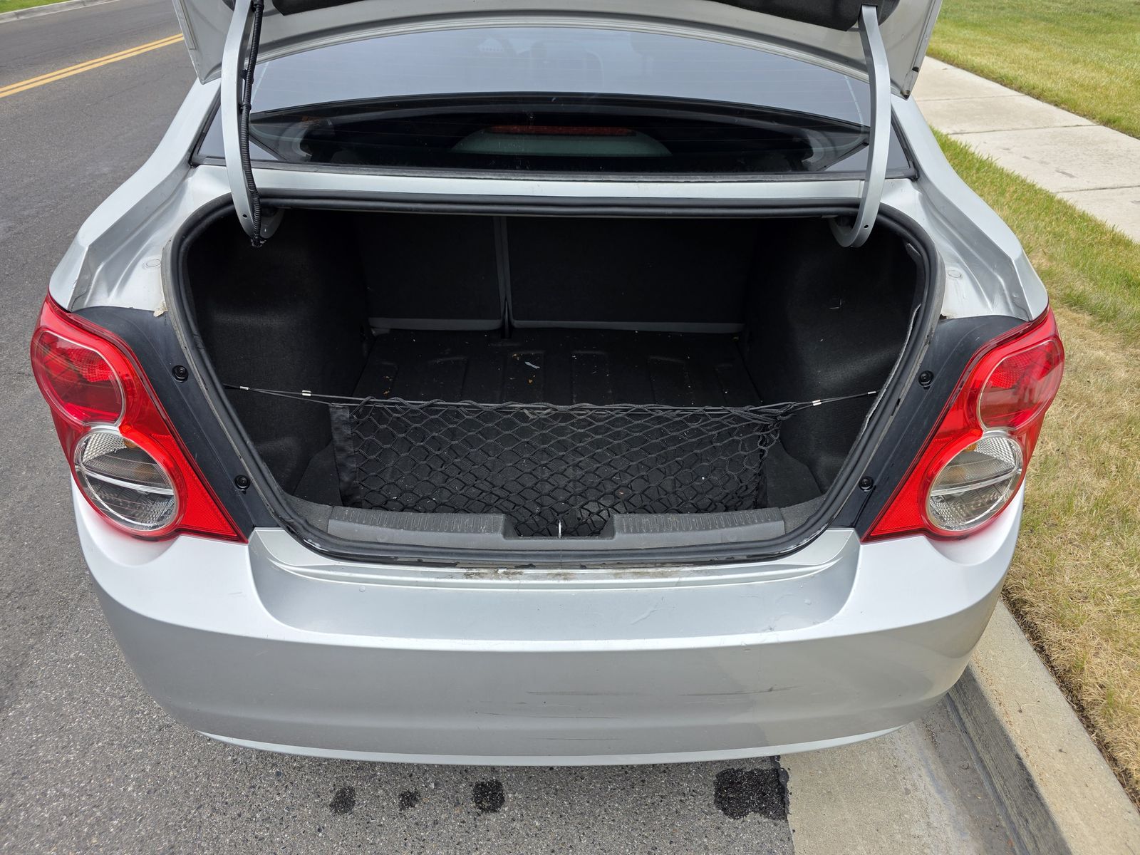 Main image 6