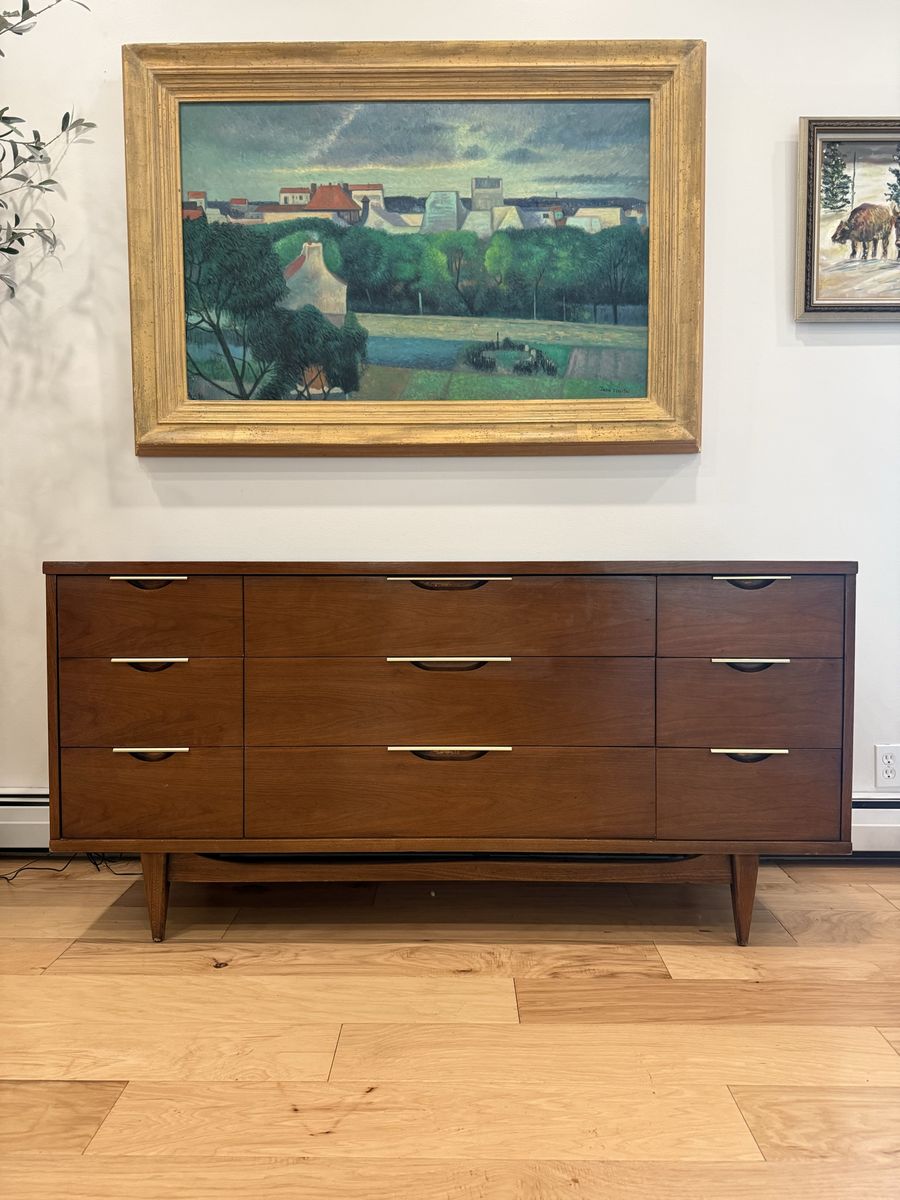 Mid-Century Modern Kent Coffey The Tableau Walnut Wood Dresser Credenza 1960s MCM