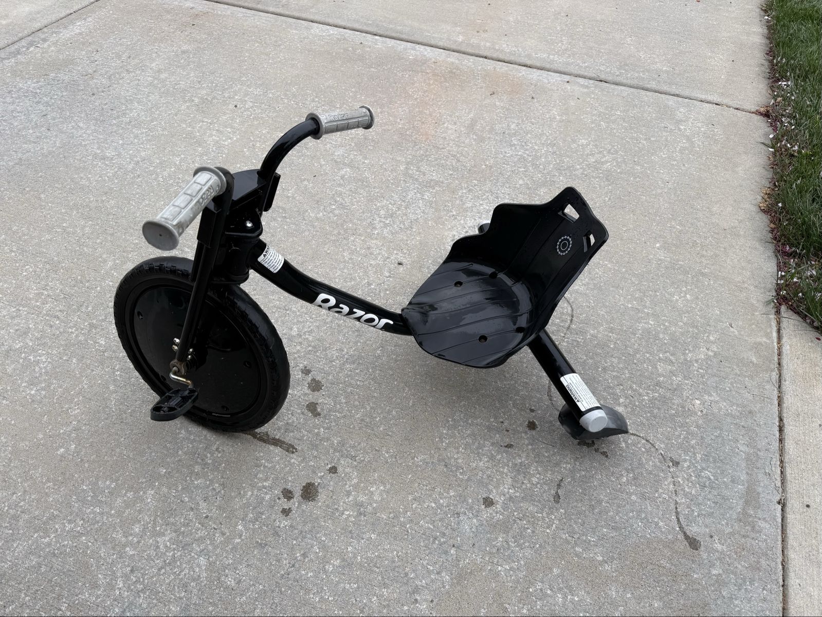 Razor RipRider 360 Lightshow 16” Kids Trike