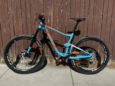 2018 Giant Anthem 2 Full Suspension Mountain Bike