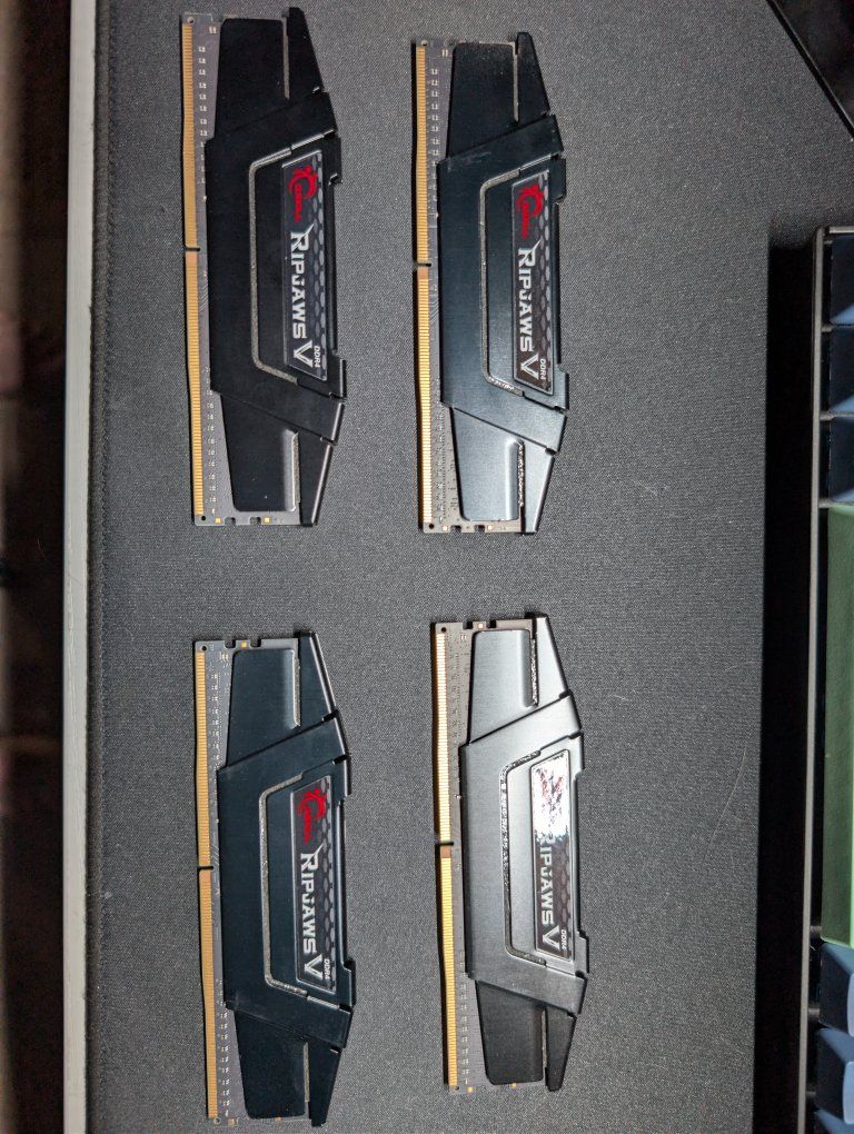 G.Skill Ripjaws V DDR4-3600 RAM 36GB (4 x 8GB)