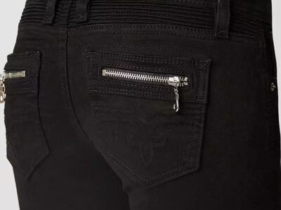 Rock Revival Kamil Low-Rise Skinny Jean (27x30)