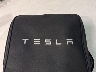 Tesla Gen 2 Mobile Connector