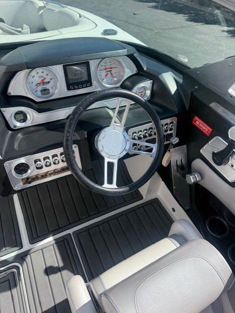 Main image 5