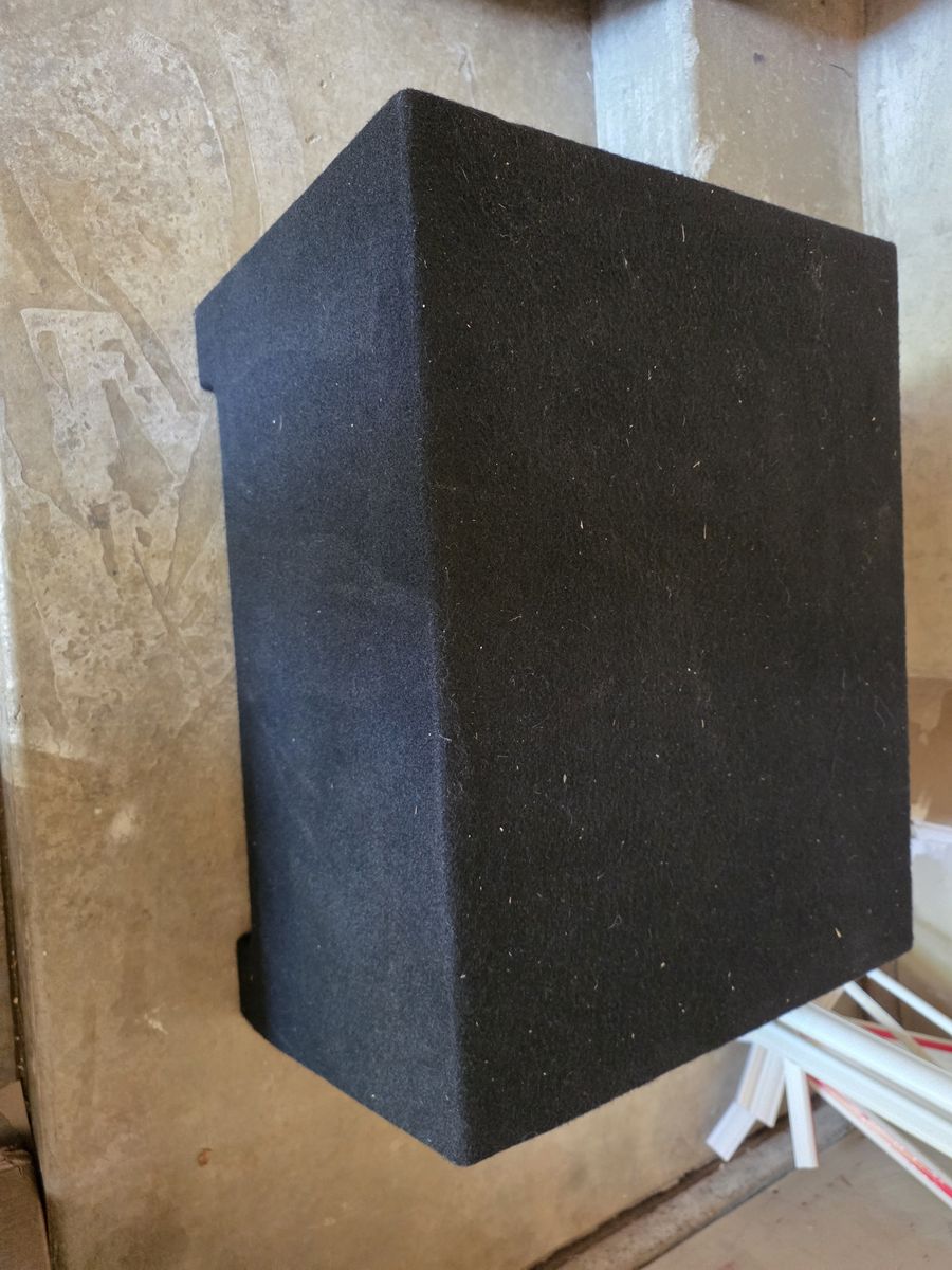 Main image 3
