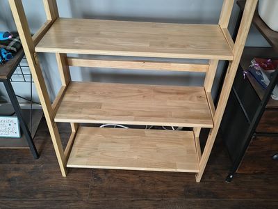 Collapsible shelf