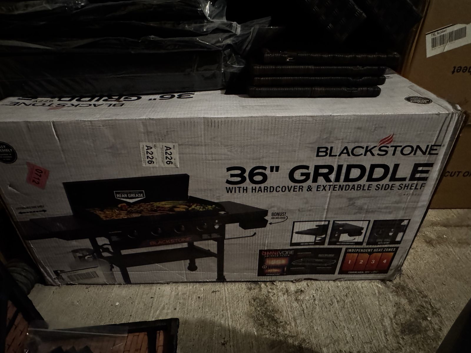 36” Blackstone Griddle with hardcover