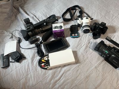 Sony DSR-PD150P DVCAM Professional Camcorder Kit w/ Lumix GH2 & Pentax K-x DSLRs & Accs