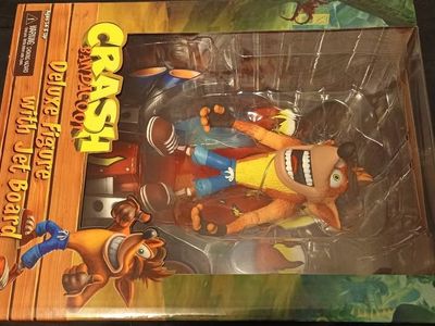 Crash Bandicoot Deluxe Figure With Jet Board NECA 2018 NEW