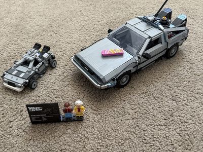 Lego Back to the Future DeLorean set