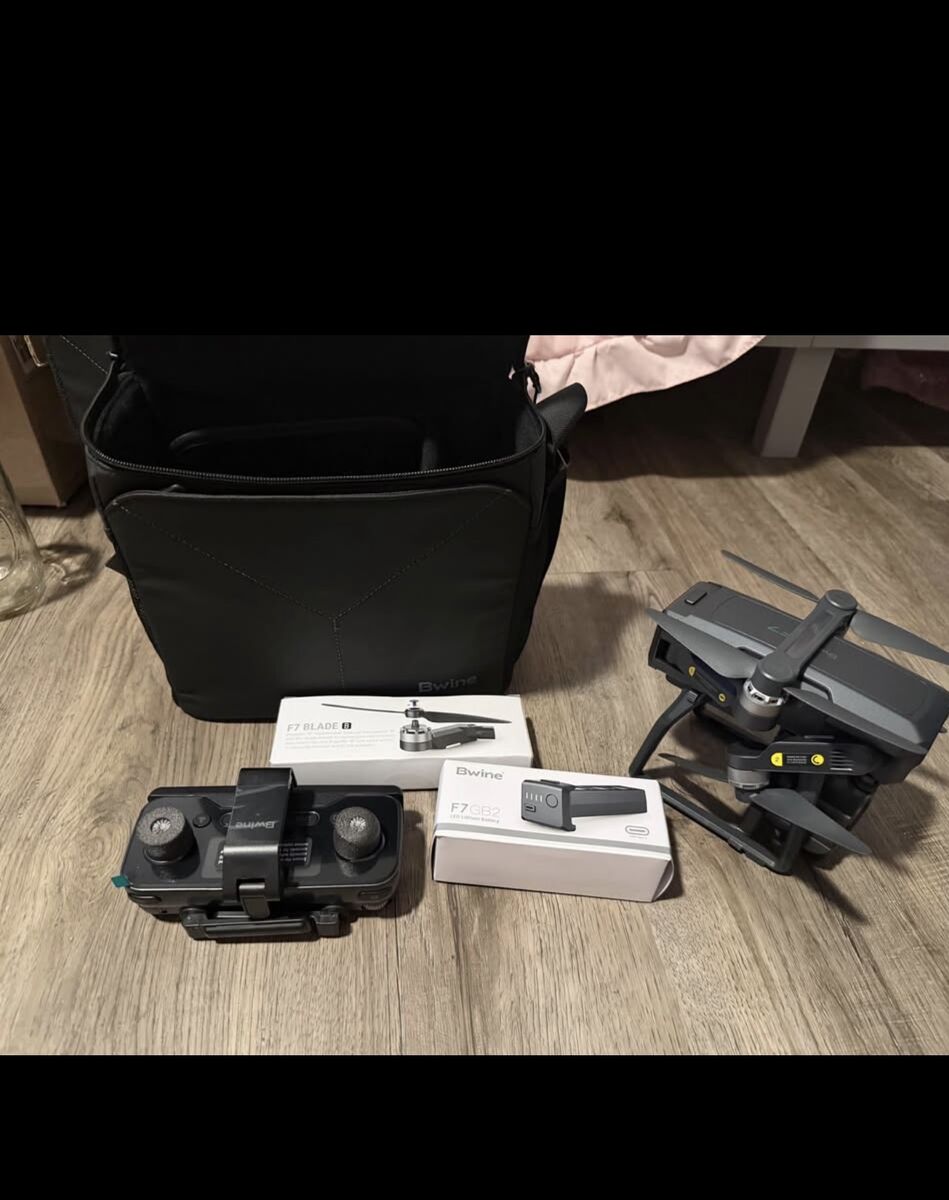 Drone with 3 batteries