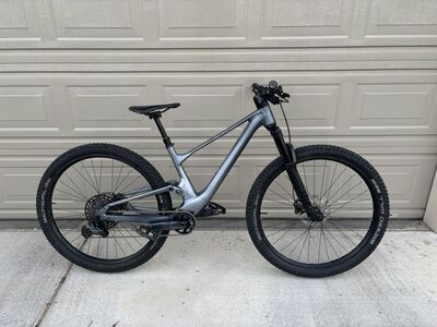 2022 Scott Spark 950: Small