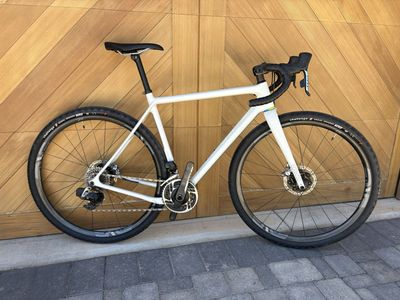 Open Cycle x ENVE composites. Gravel Bike - White - Carbon Frame