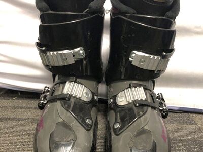 Used Atomic Livefit 90 Ski Boot - 27.0