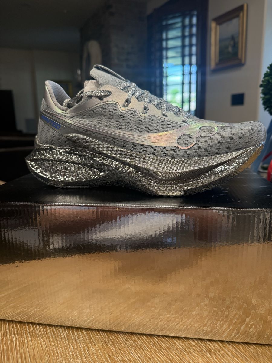 Minted x Saucony Endorphin Pro 5 size 9