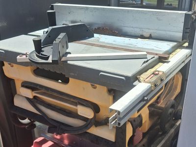 Dewalt table saw