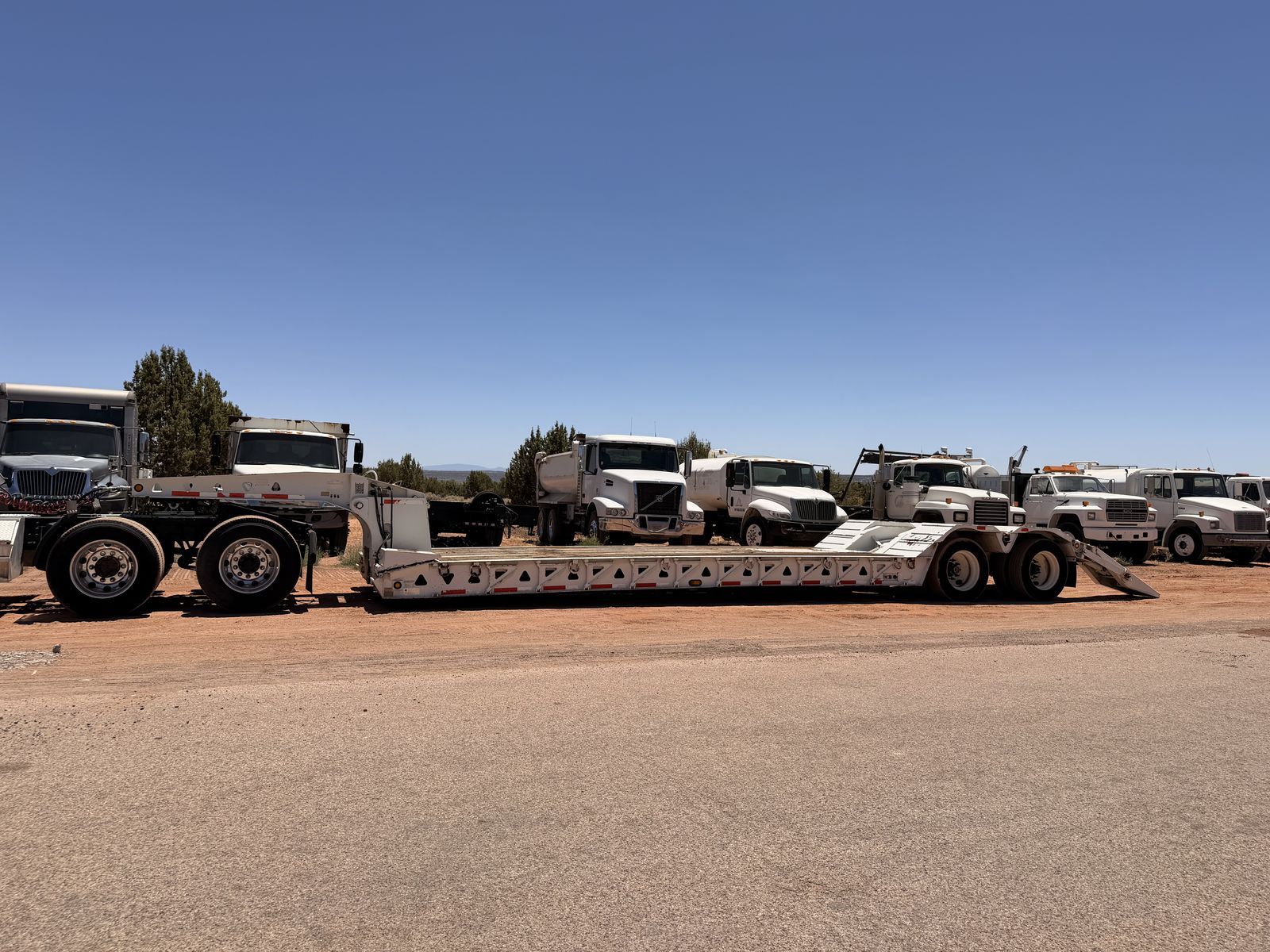 2009 Trail King Lowboy Equipment Trailer