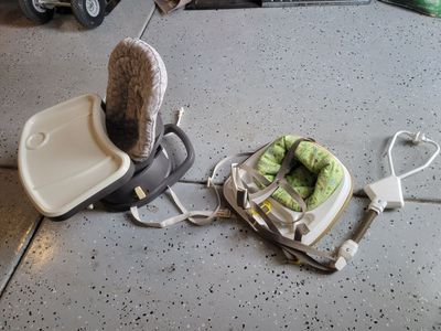 Baby chair mounted feeding chair AND jump up seat.