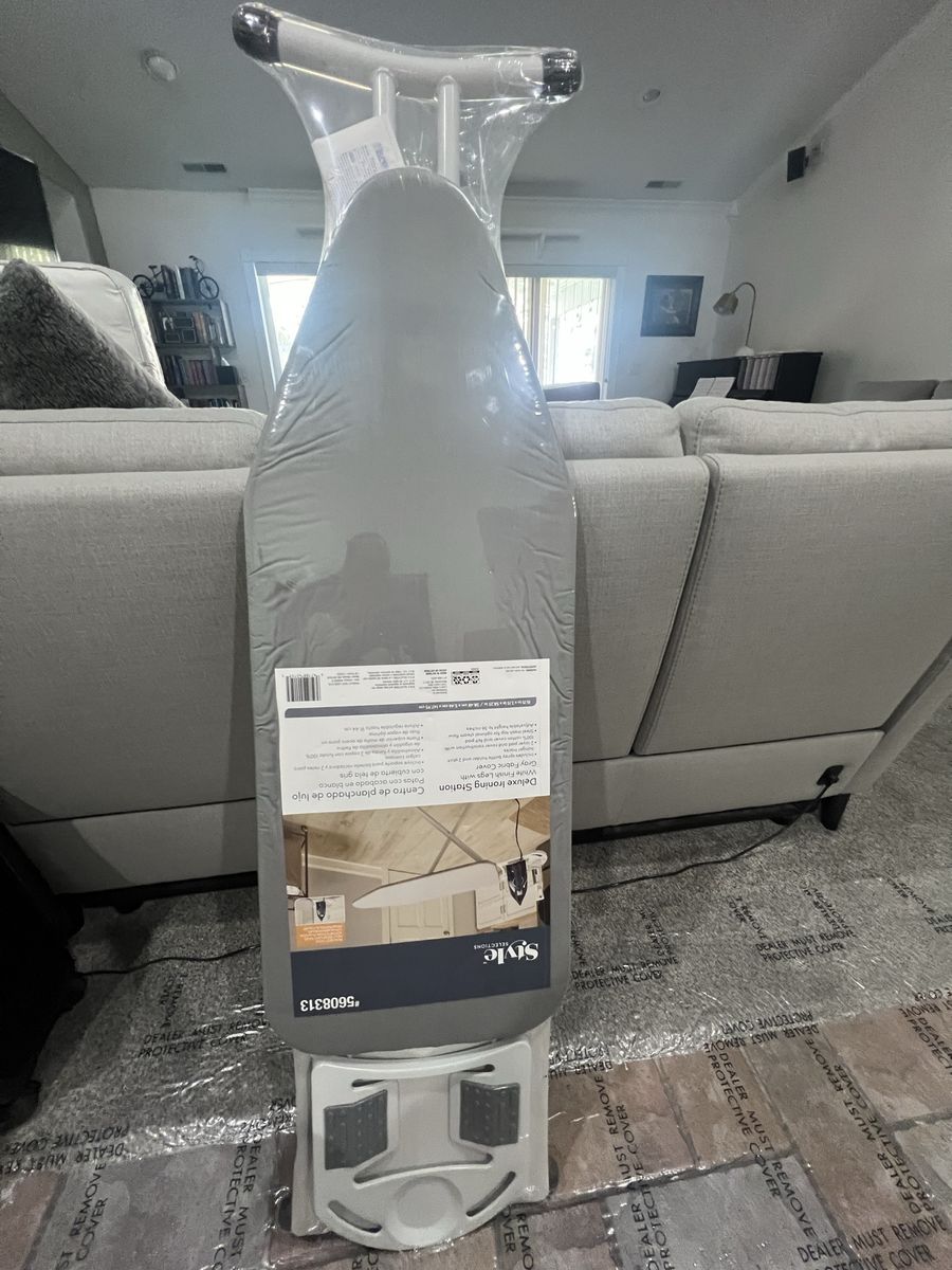 Style Selections Deluxe Ironing Board, Gray, New in Packaging, Foldable with rack