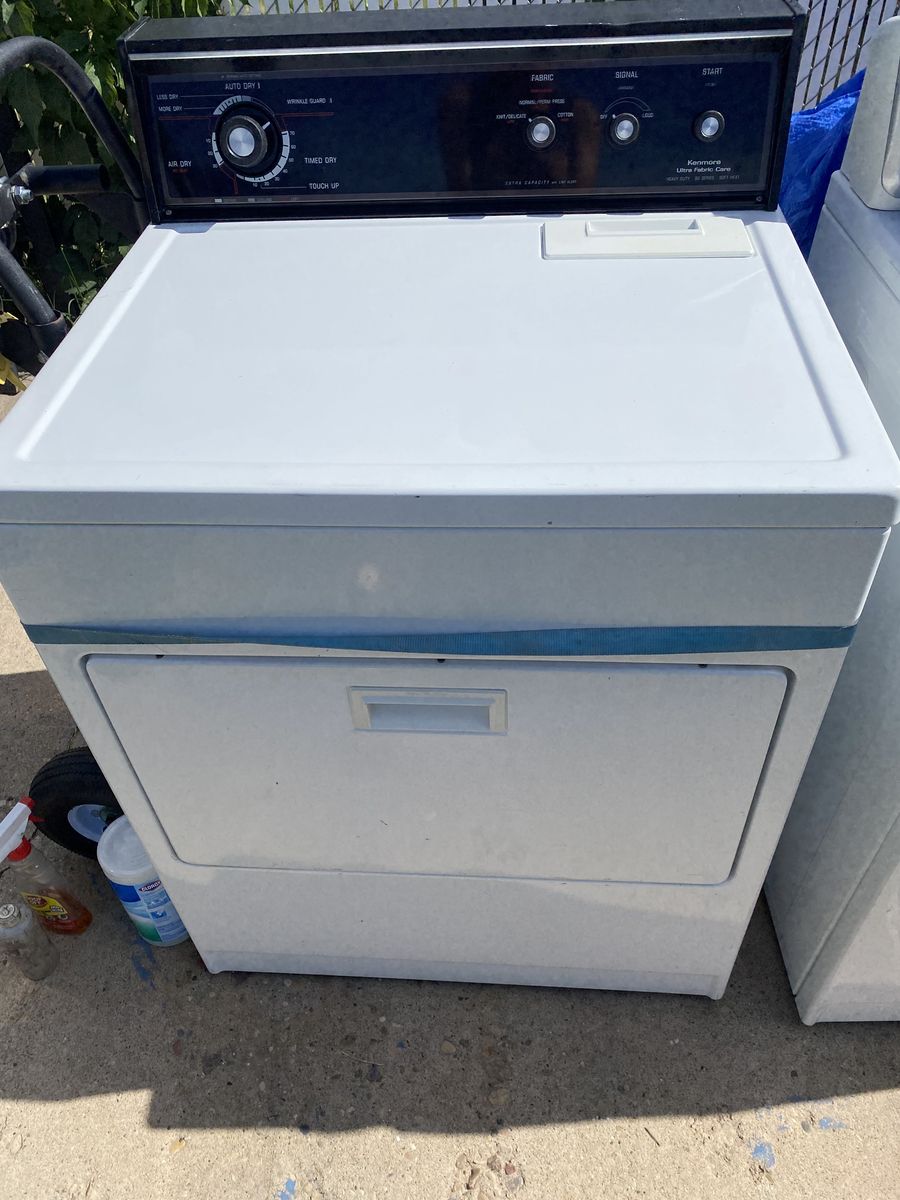 electric dryer.  Kenmore Heavy duty.
