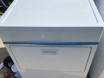 electric dryer. Kenmore Heavy duty.