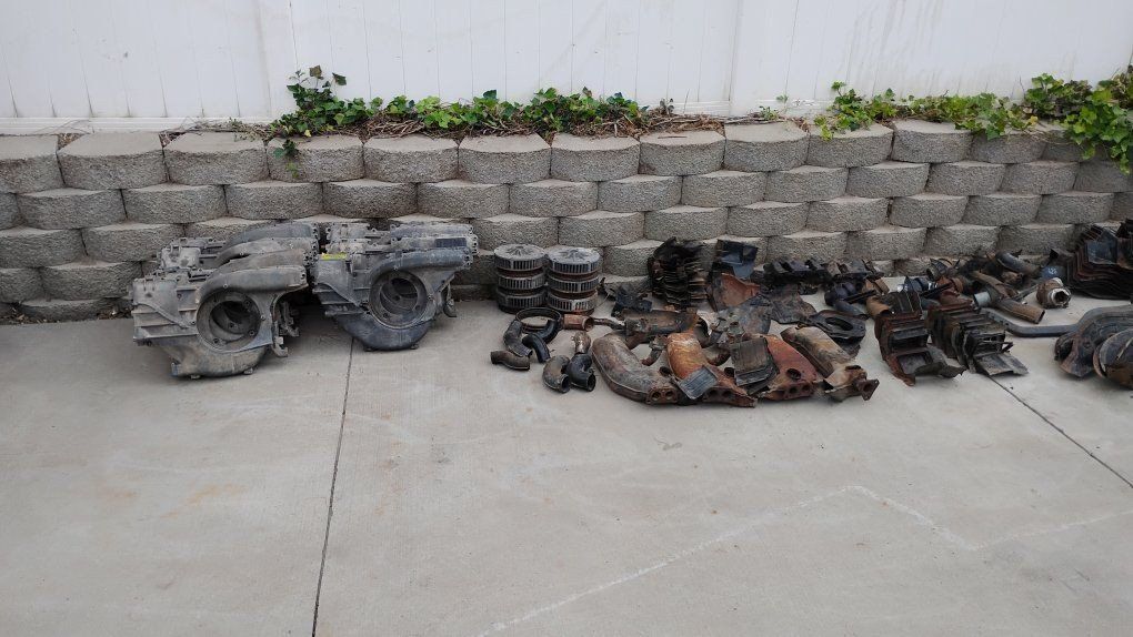 VW BUS BAY PORSCHE 914 TYPE 4 ENGINE PARTS LOT BUNDLE INDIVIDUAL