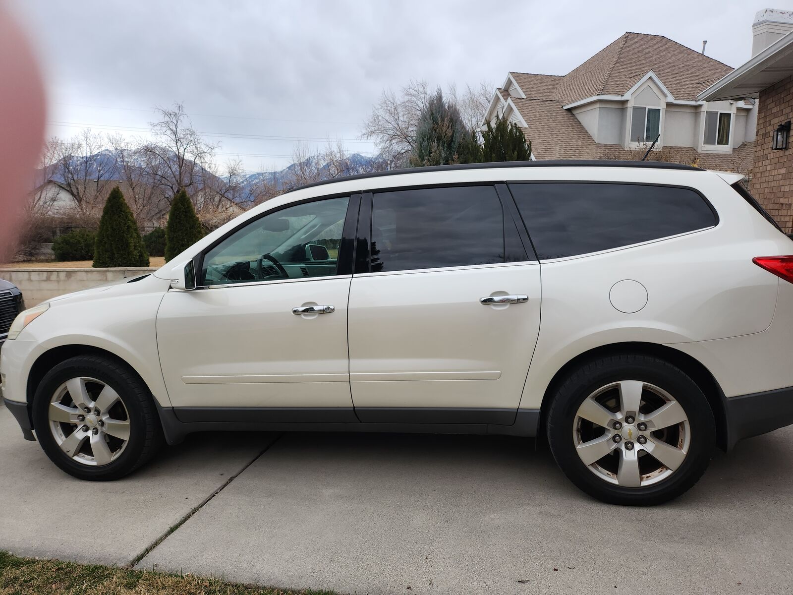 2012 CHEVROLET TRAVERSE LT