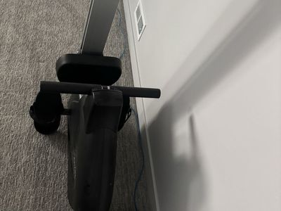 Avari Magnetic Resistance Rowing Machine - Fitness Rower