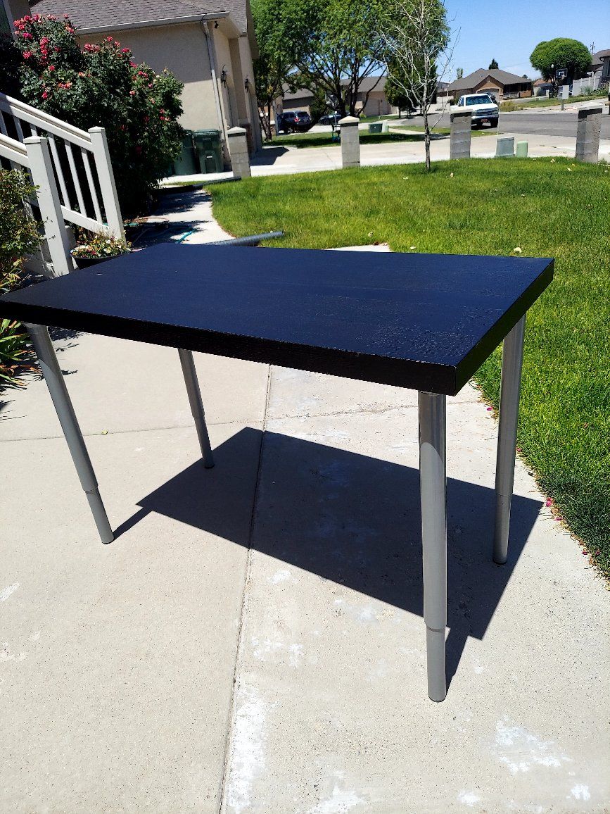 office  desk  or multi use table