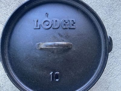 Lodge Cast Iron Dutch Ovens New 10” used 14”