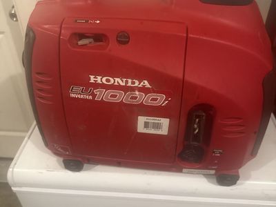 Honda EU1000i Inverter Generator - Portable, Quiet, Reliable Power