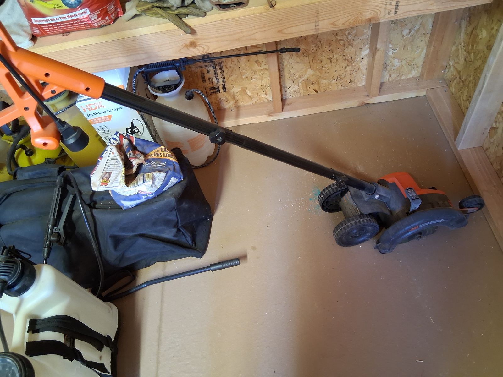 Electric lawn trimmer