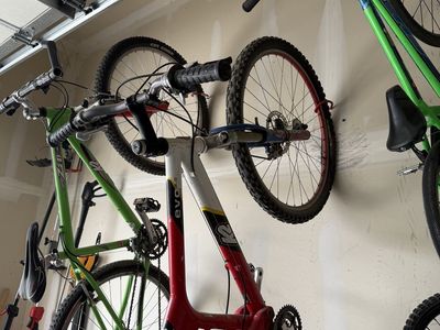 2 K2 Mountain Bikes