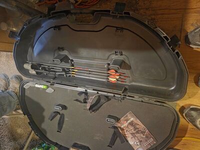 bow and arrow icon 2016