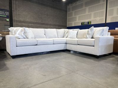 NEW CREAM SECTIONAL