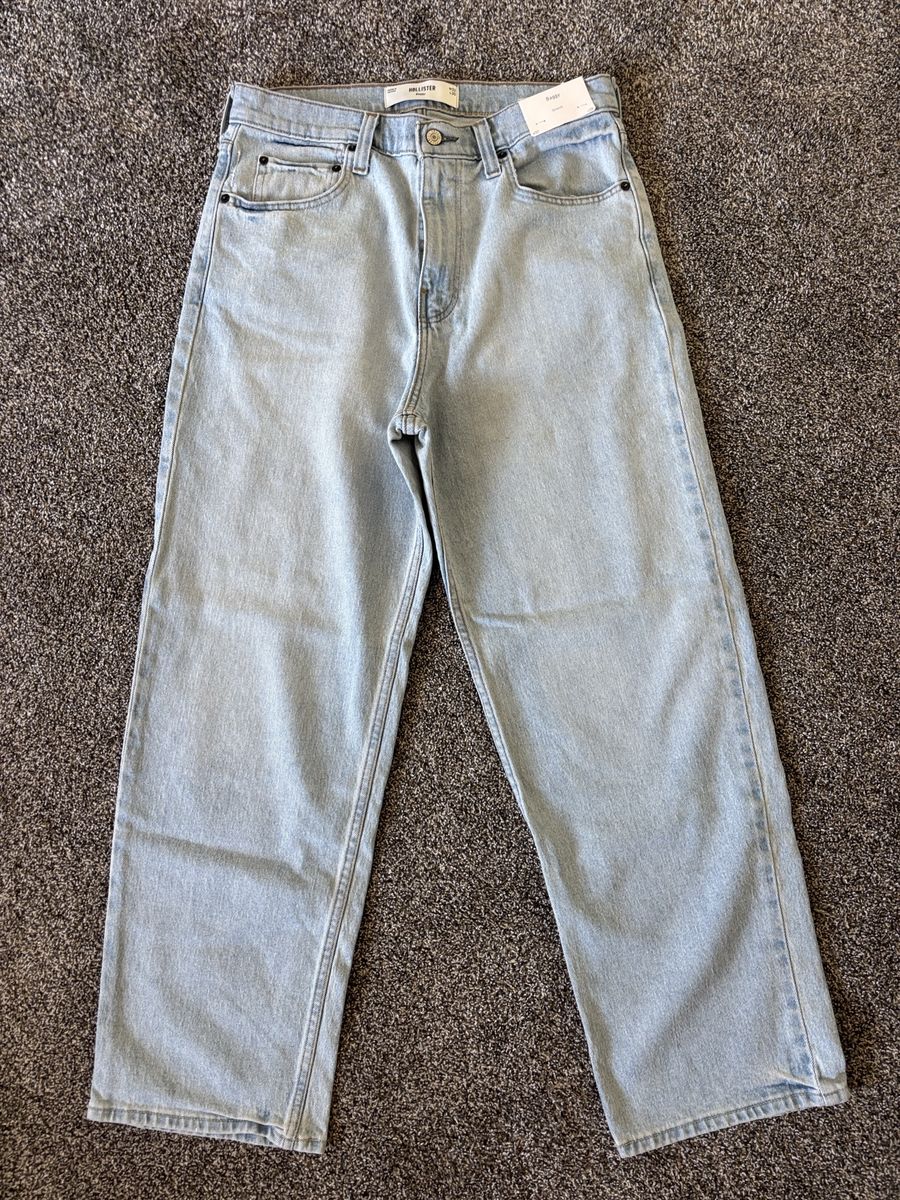NEW! Hollister Men's Baggy Stretch Denim Jeans- Size 32 x 30