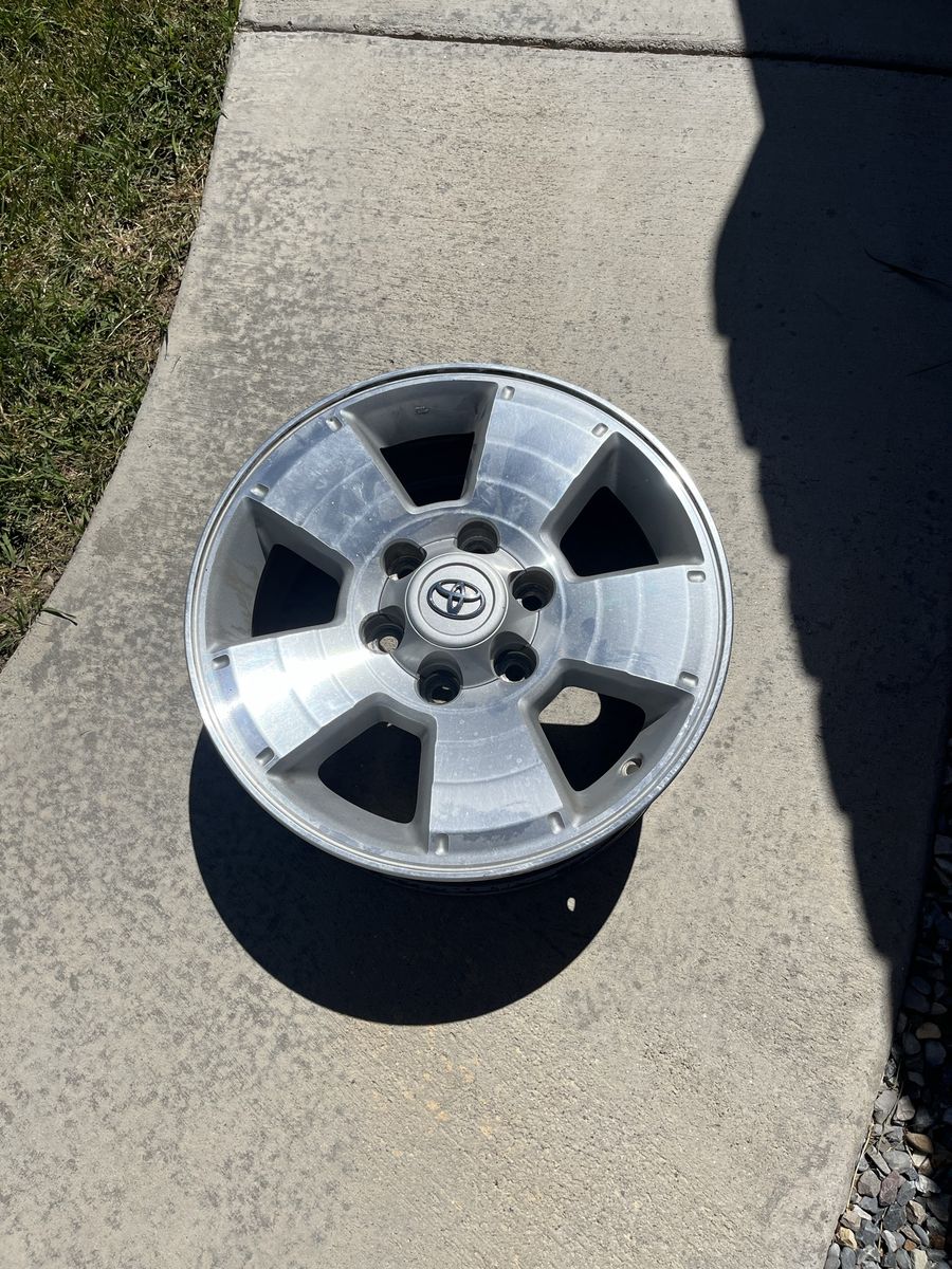 17x7.5 Toyota Wheels (6x139.7)