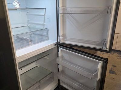 FOR SALE – Midea 20 Cu. Ft. Convertible
