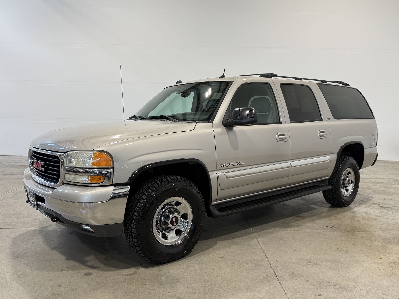 2005 GMC Yukon XL 2500 SLT