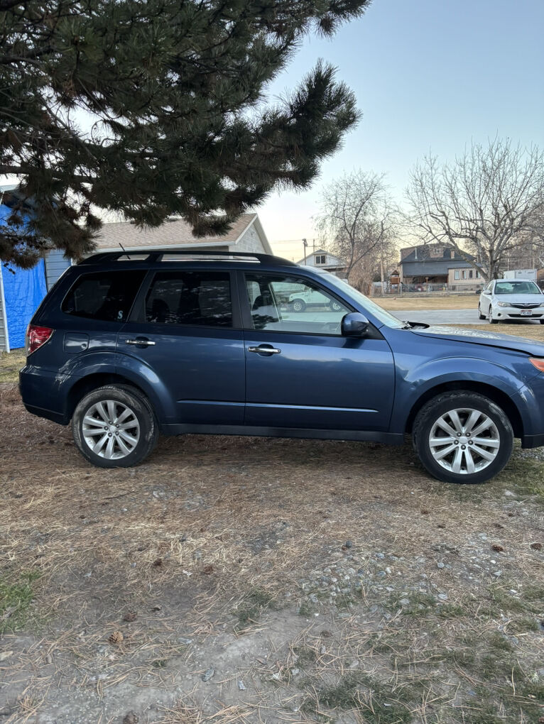 2011 SUBARU FORESTER