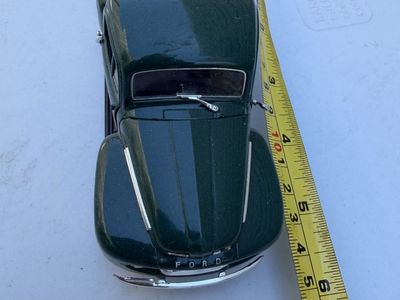 1948 Ford F-1 Pickup Truck 1:18 Scale Diecast Model Dark Green Doors & Hood Open