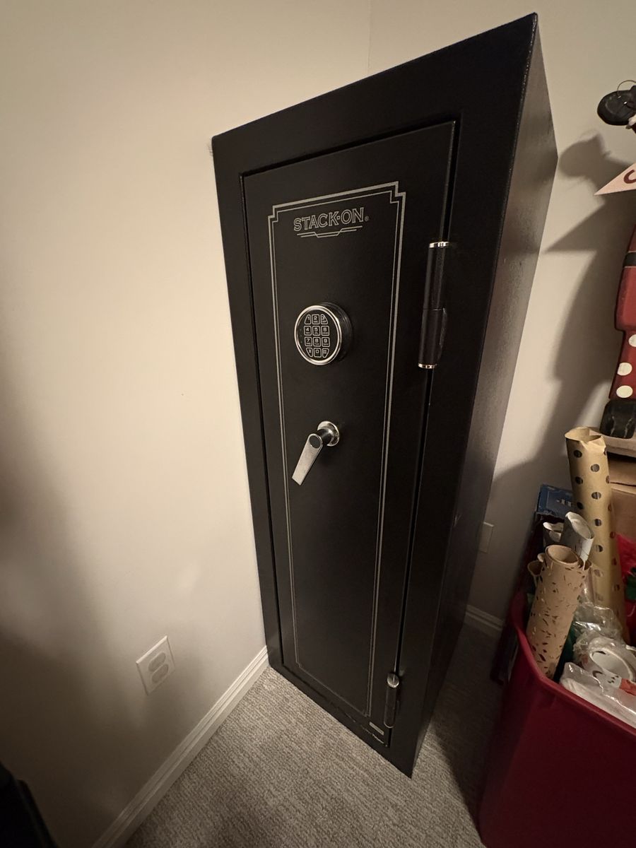 GUN SAFE